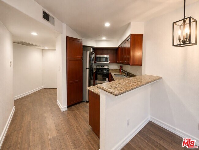 Foto del edificio - 6140 Monterey Rd