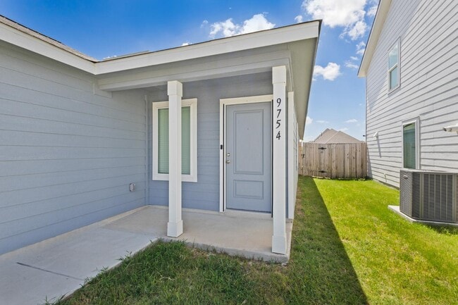 Building Photo - 9754 Janefield Ml