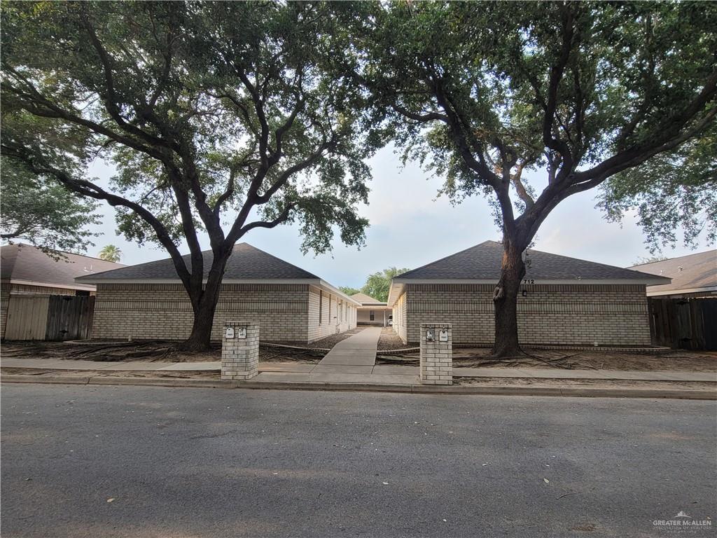 712 Nightingale Ave Unit B, McAllen, TX 78504 Room for Rent in