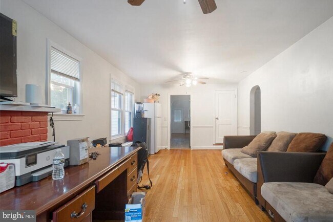 Building Photo - 2025 Fairland Rd