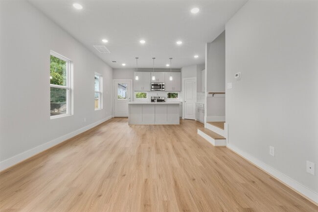 Foto del edificio - 1222 E 33rd St