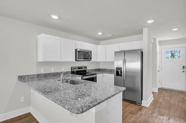 Building Photo - 121 S Grassland Rd