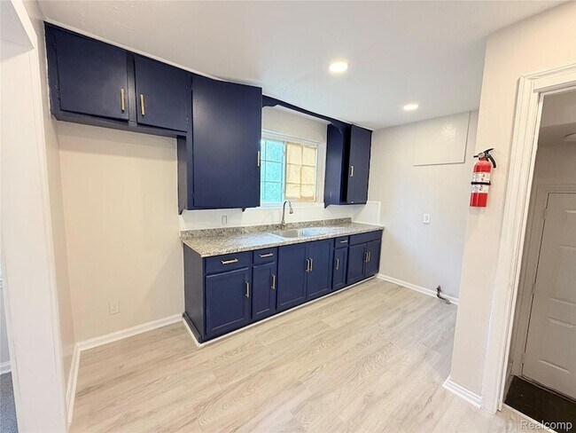 Foto del edificio - 11375 Roxbury St