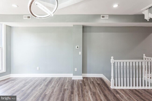 Foto del edificio - 530 E 23rd St