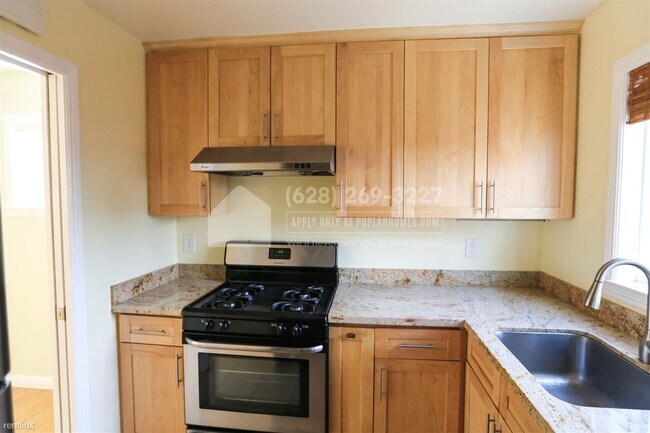 Building Photo - 2 br, 1 bath Condo - 1314 Kains Ave #1 -