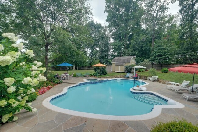 Foto del edificio - 12013 Mettee Rd