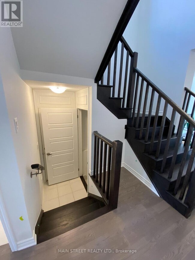 Building Photo - 1253 Muskoka Heights