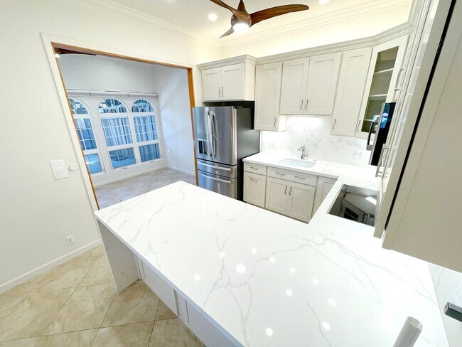 Foto del edificio - OHANA CLOSE TO THE BEACH!
