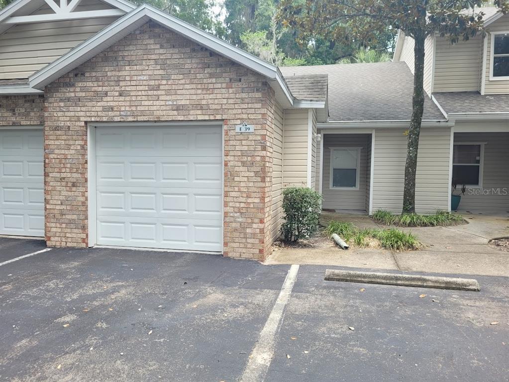 Foto principal - 4700 SW Archer Rd