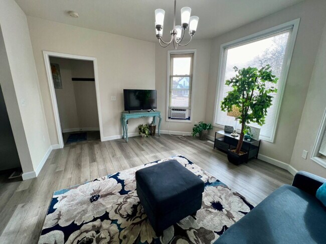 Foto del edificio - Renovated Short Term Rental!