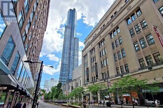 Building Photo - 386-2386 Yonge St