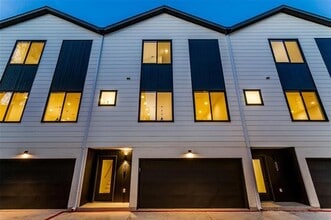 Building Photo - 5609 Live Oak St