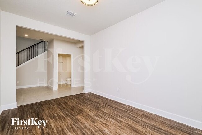 Building Photo - 10572 Gliding Eagle Wy