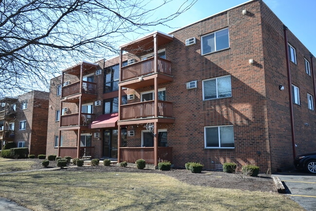 Building Photo - 17528 71st Ave