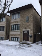 Building Photo - 445 W 37th St