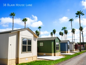 Building Photo - 38 Blair House Ln