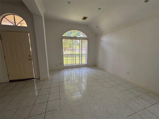 Building Photo - 15803 Mission Estates Ct