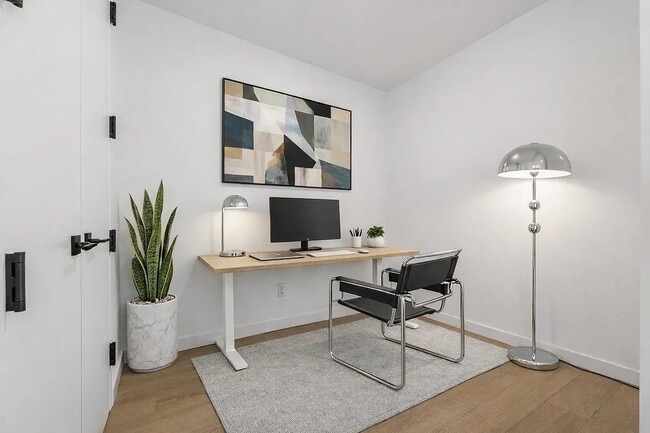 Building Photo - 953 Dean St