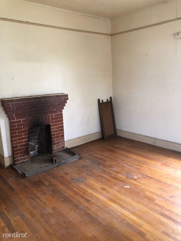 Building Photo - 2 br, 1 bath House - 1449 23rd St B Unit B
