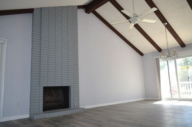 Foto del edificio - Home for rent in Creve Couer- 3 Bed 2 1/2 ...