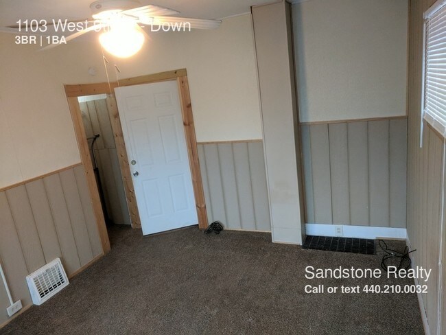 Building Photo - 3 Bedrooms Downstairs
