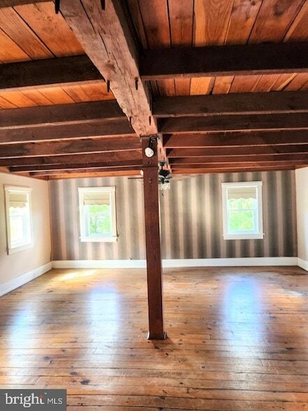 Building Photo - 349 Detterline Dr