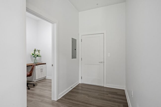 Interior Photo - Elements at Saratoga Lake