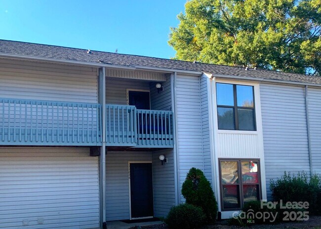 Foto del edificio - 11026 Harrowfield Rd