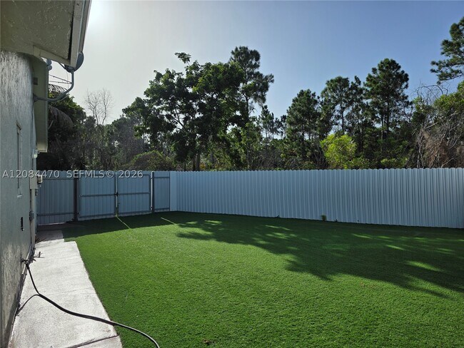 Foto del edificio - 16203 SW 302nd St