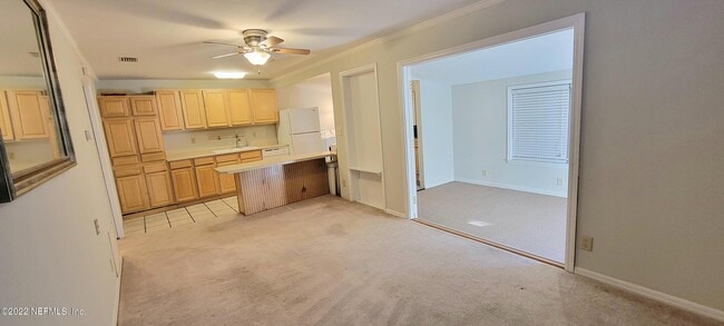 Building Photo - 3684 Riverside Ave