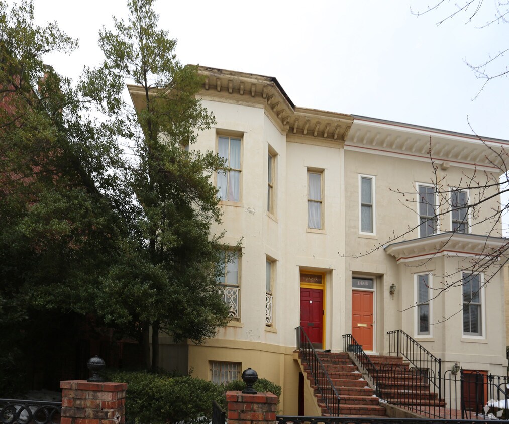 Foto del edificio - 105 6th St NE
