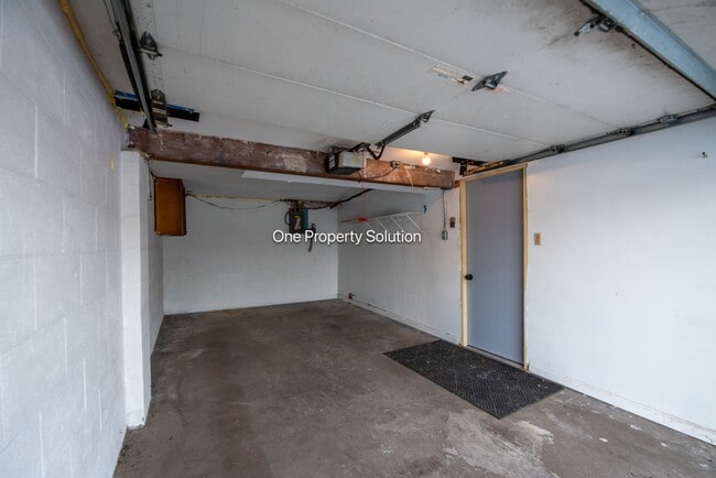 Building Photo - 576 S New Jersey St