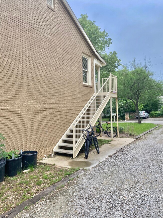 Building Photo - 110 N Endicott St