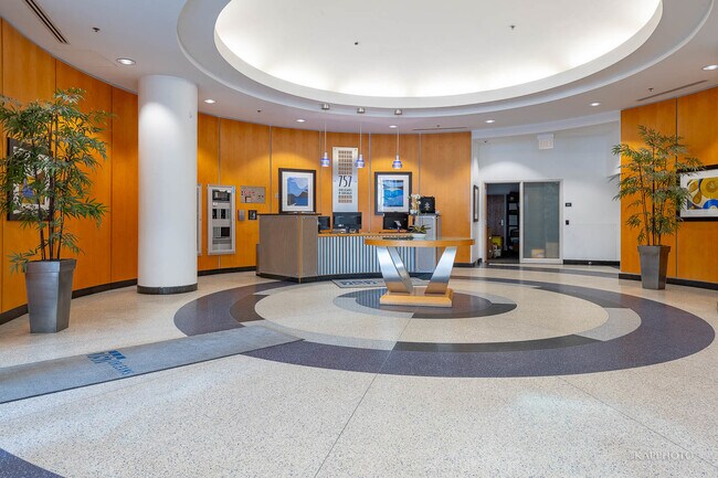 Foto del edificio - 757 N Orleans St