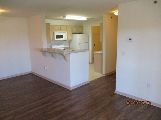 Foto del edificio - 913 Westridge Dr