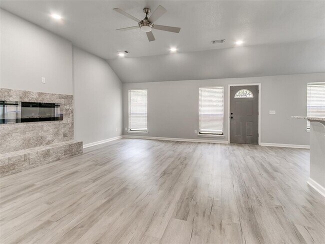 Foto del edificio - 5612 SE 87th St