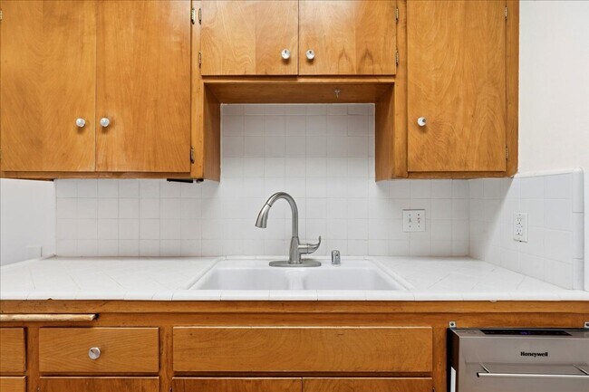 Foto del edificio - 4444 E Sunny Dunes Rd