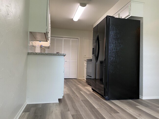 Foto del edificio - 10286 Dogwood Trail