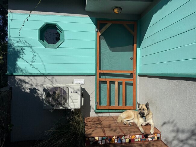 Foto del edificio - 924 Electric Ave