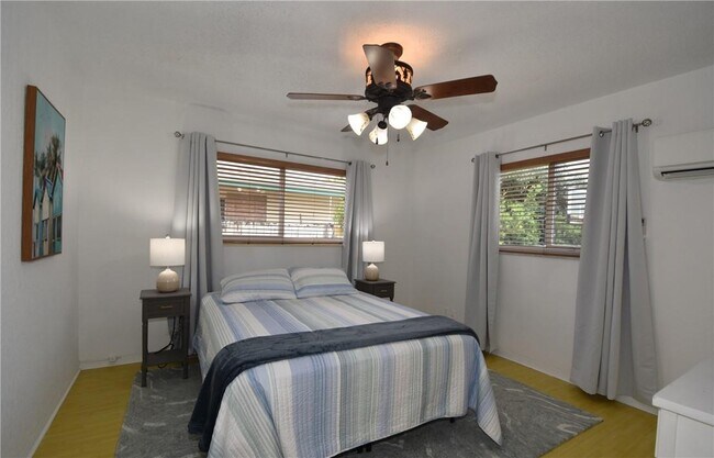 Foto del edificio - 4901 NE 18th Ter