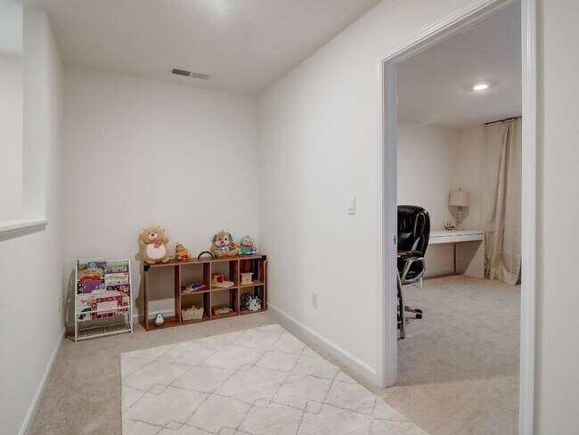 Foto del edificio - 4 Bedroom Single Family Home in Hampton