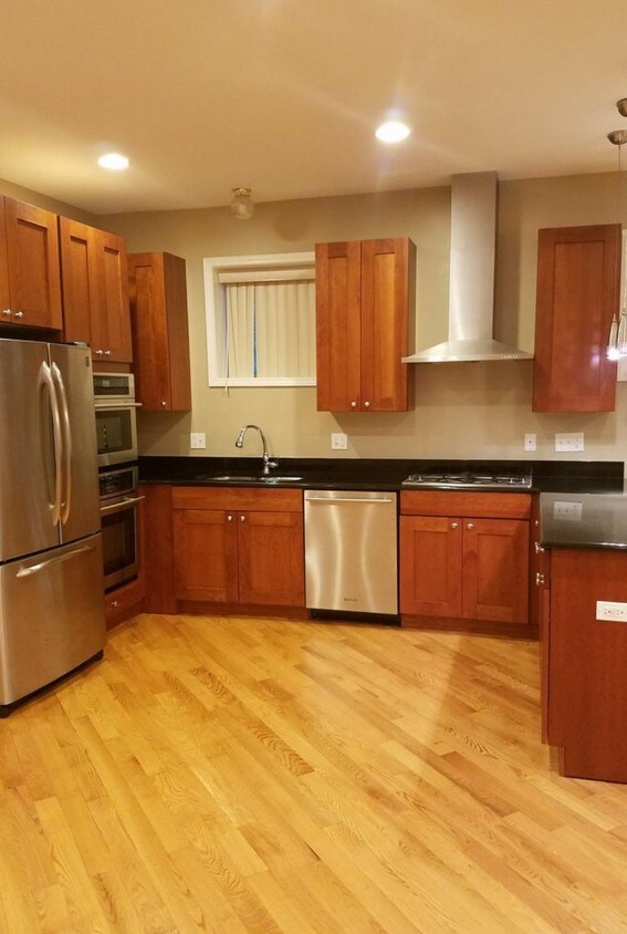 Foto principal - 4435 S Oakenwald Ave