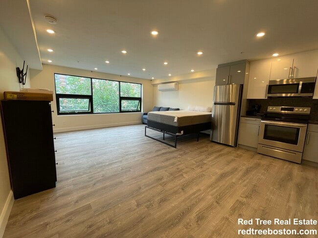 Foto del edificio - 1028a Commonwealth Ave