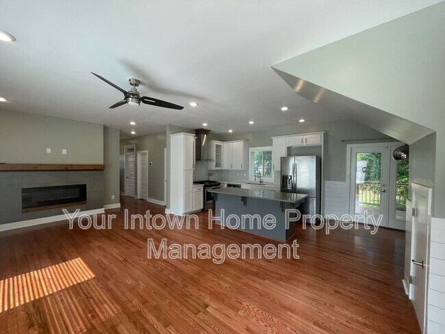 Foto del edificio - 797 Brownwood Ave SE