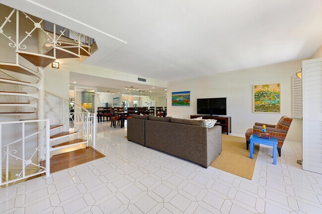 Building Photo - 2000 S Ocean Blvd