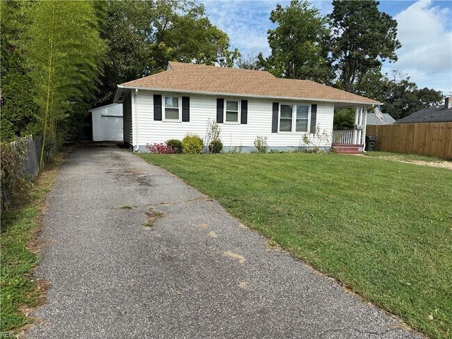Foto del edificio - 1744 N Lakeland Dr