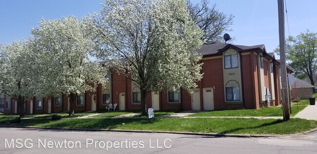 Building Photo - 503 N 3rd Ave E