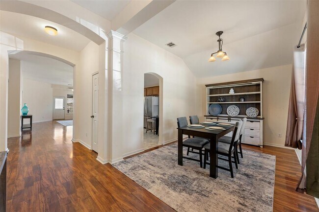 Foto del edificio - 221 Stone Crest Blvd