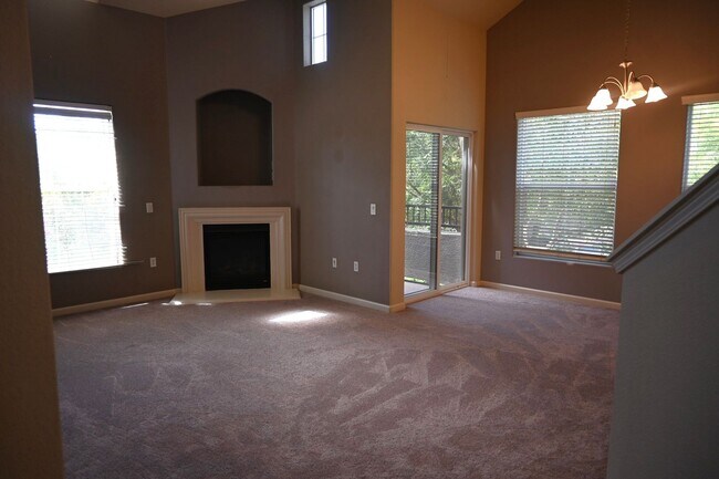 Foto del edificio - Resident Benefit Package Property