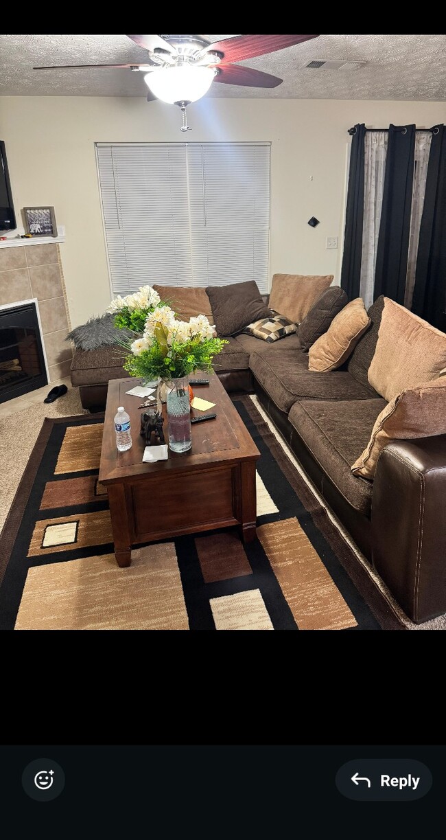 Building Photo - 685 Georgetown Ln